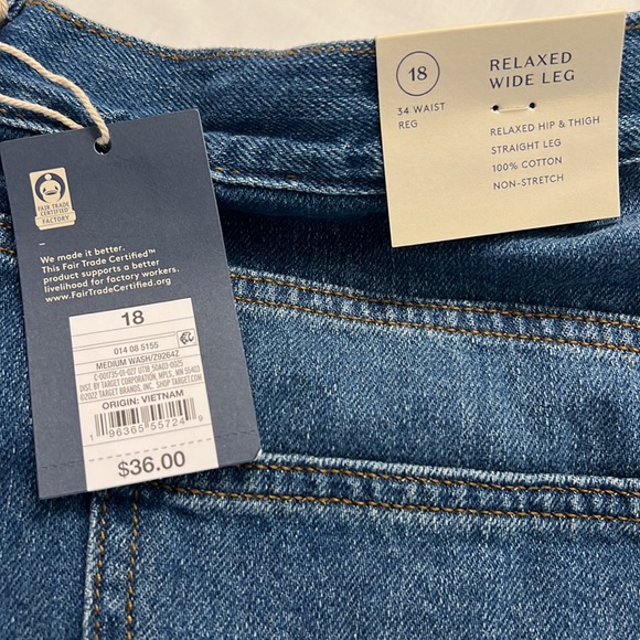 P20-NWT Universal Thread Women High-Rise Relaxed Wide Straight Leg Jeans -18/34R - Picture 12 of 12